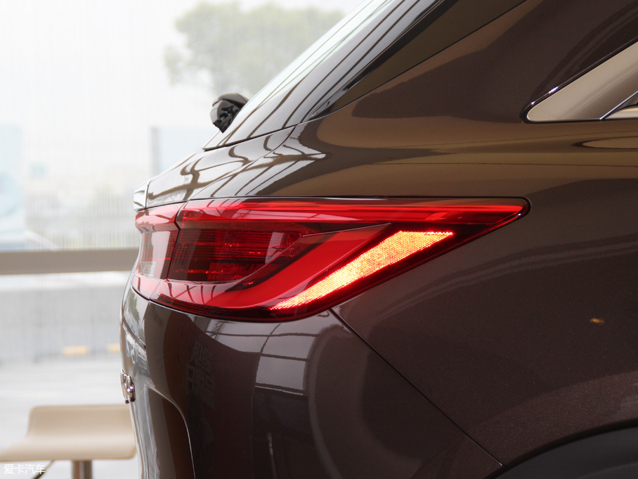 2018ӢQX50 2.0T ݼӢ