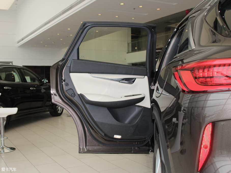 2018ӢQX50 2.0T ݼӢ