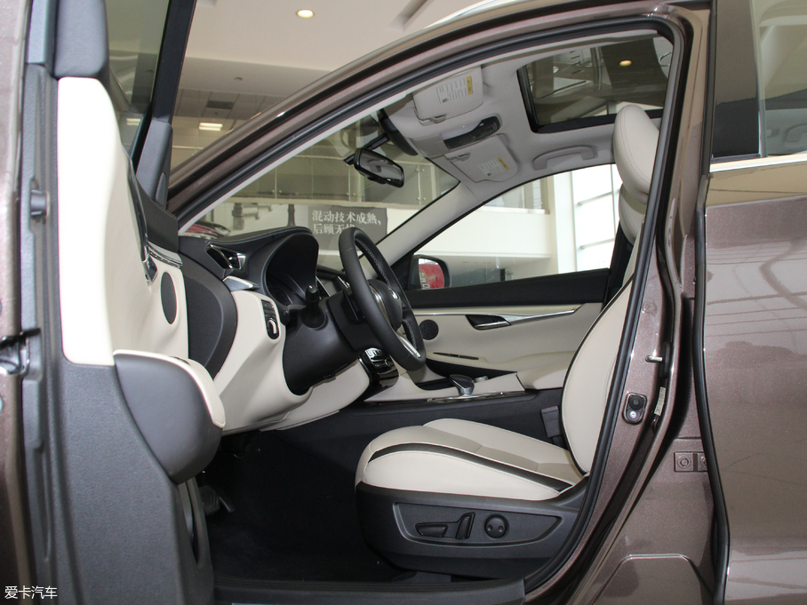 2018ӢQX50 2.0T ݼӢ