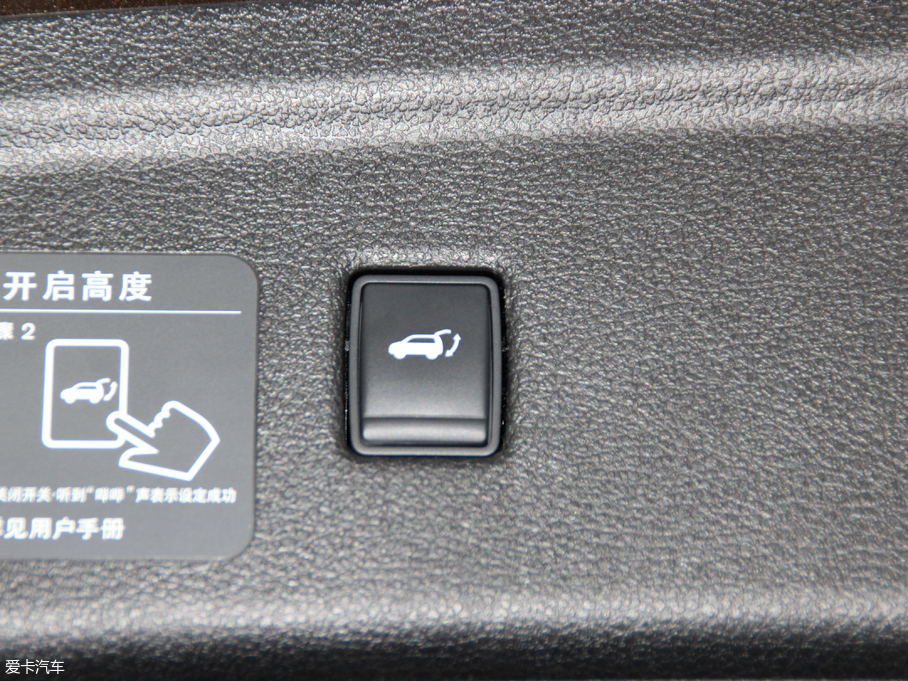 2018ӢQX50 2.0T ݼӢ