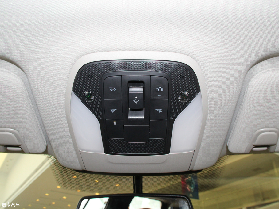 2018ӢQX50 2.0T ݼӢ