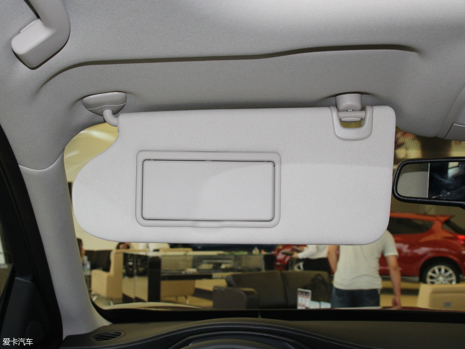 2018ӢQX50 2.0T ݼӢ