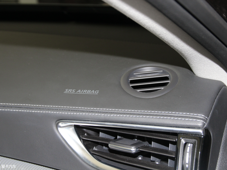 2018ӢQX50 2.0T ݼӢ