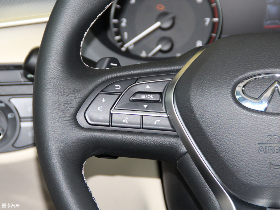 2018ӢQX50 2.0T ݼӢ