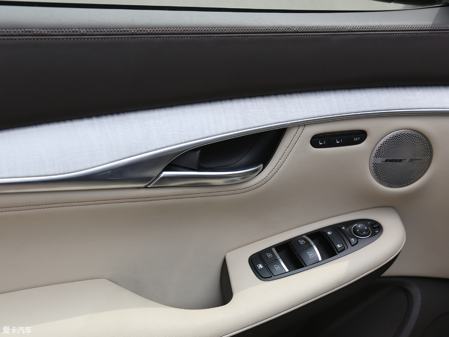 2018ӢQX50 2.0T (q)Ş