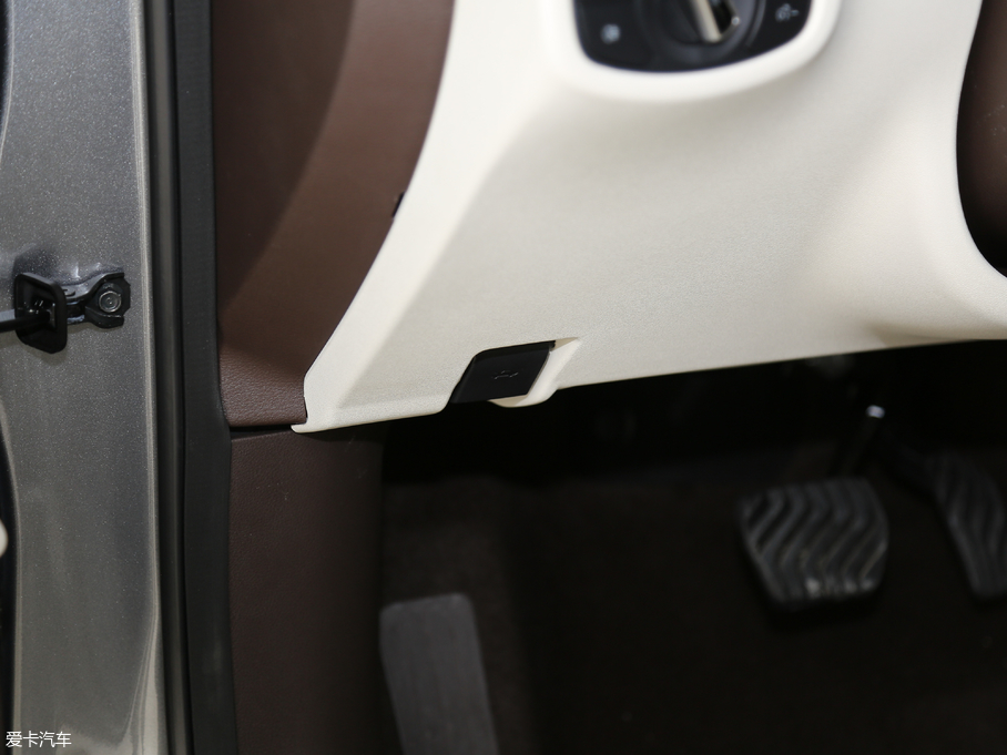 2018ӢQX50 2.0T (q)Ş