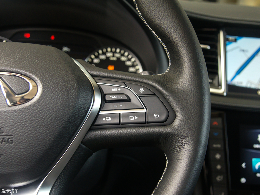 2018ӢQX50 2.0T (q)ܰ