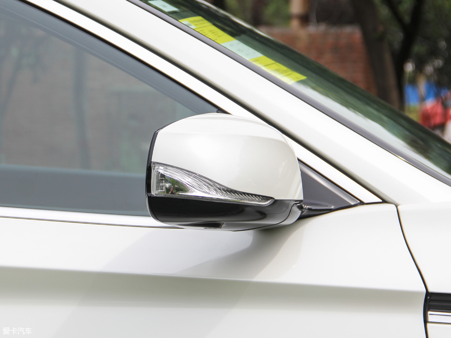 2018ӢQX50 2.0T ݼӢ