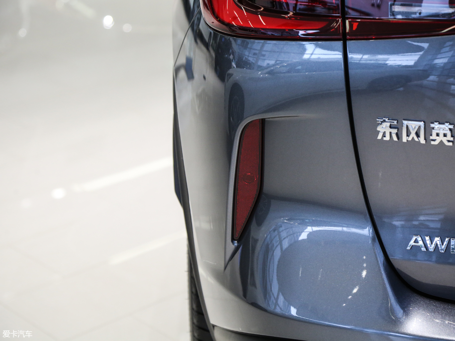 2018ӢQX50 2.0T (q)A