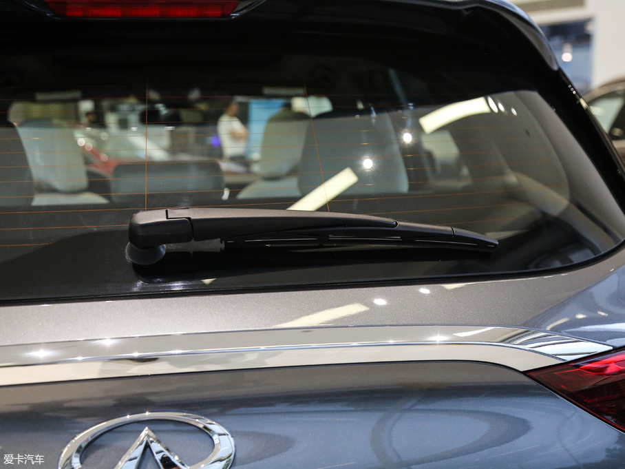 2018ӢQX50 2.0T (q)A