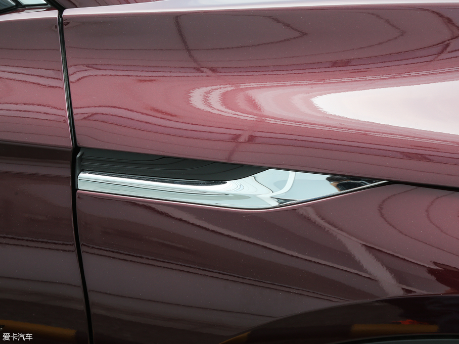 2018ӢQX50 2.0T (q)ܰ