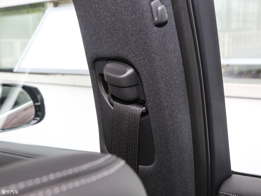 2018ӢQX50 2.0T (q)ܰ