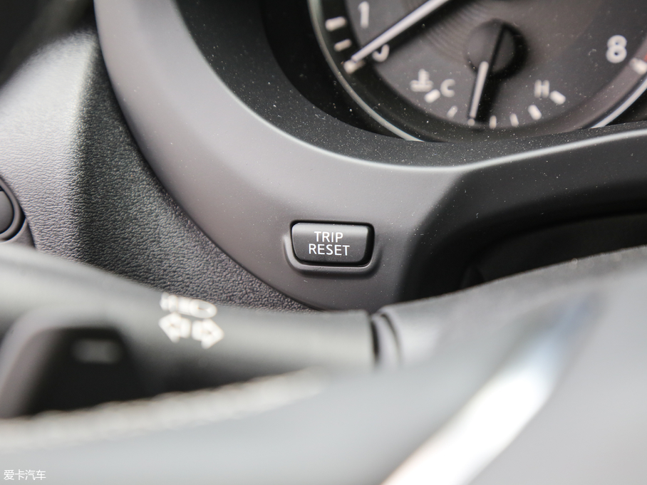 2018ӢQX50 2.0T (q)ܰ