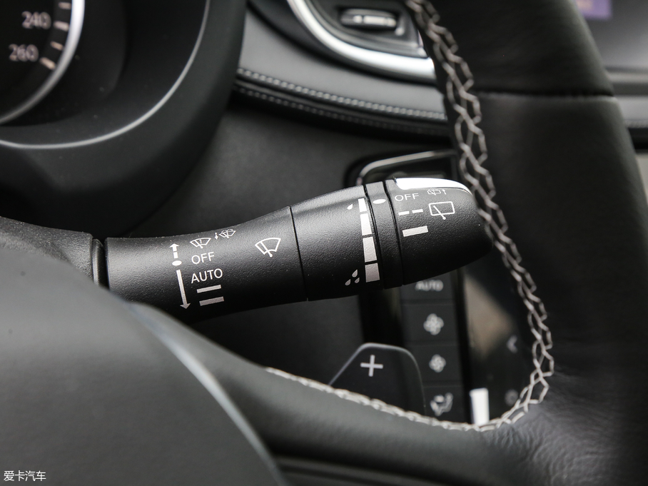 2018ӢQX50 2.0T (q)ܰ