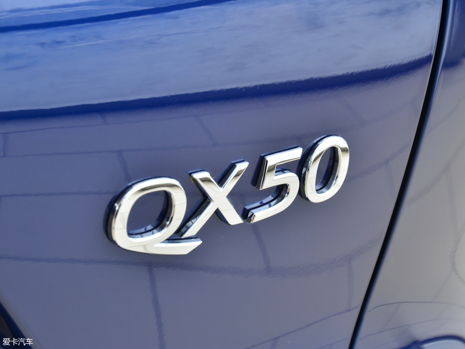 2018ӢQX50 2.0T ݼӢ