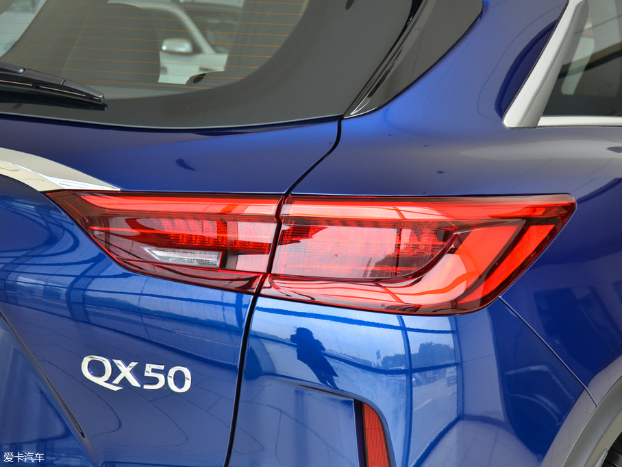 2018ӢQX50 2.0T ݼӢ