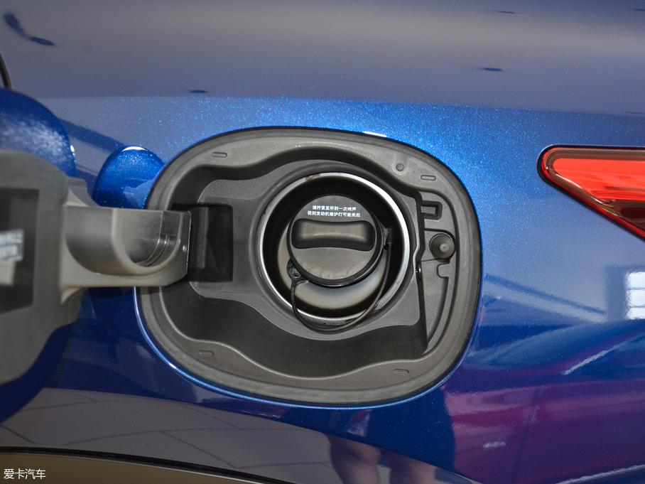 2018ӢQX50 2.0T ݼӢ