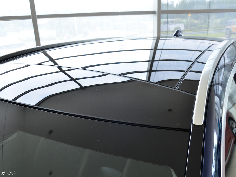 2018ӢQX50 2.0T (q)ݼӢ