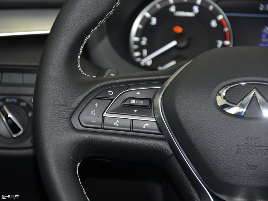 2018ӢQX50 2.0T ݼӢ