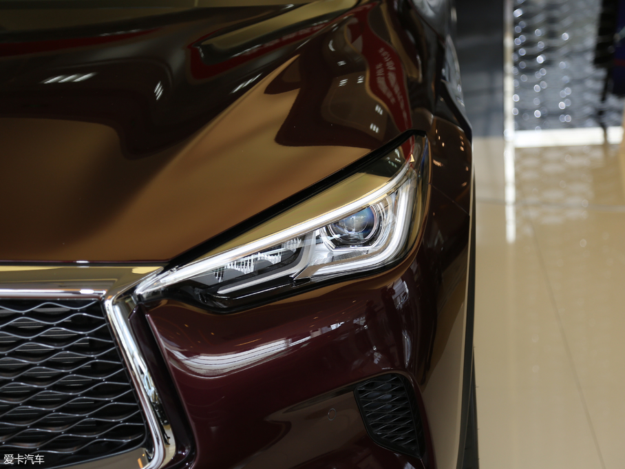 2018ӢQX50 2.0T ݼӢ