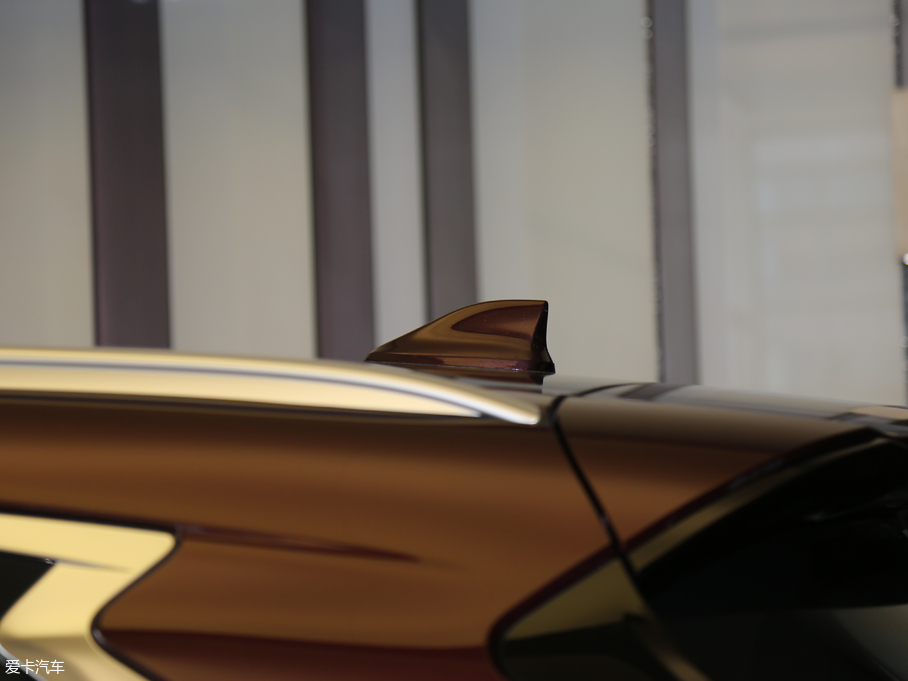 2018ӢQX50 2.0T ݼӢ