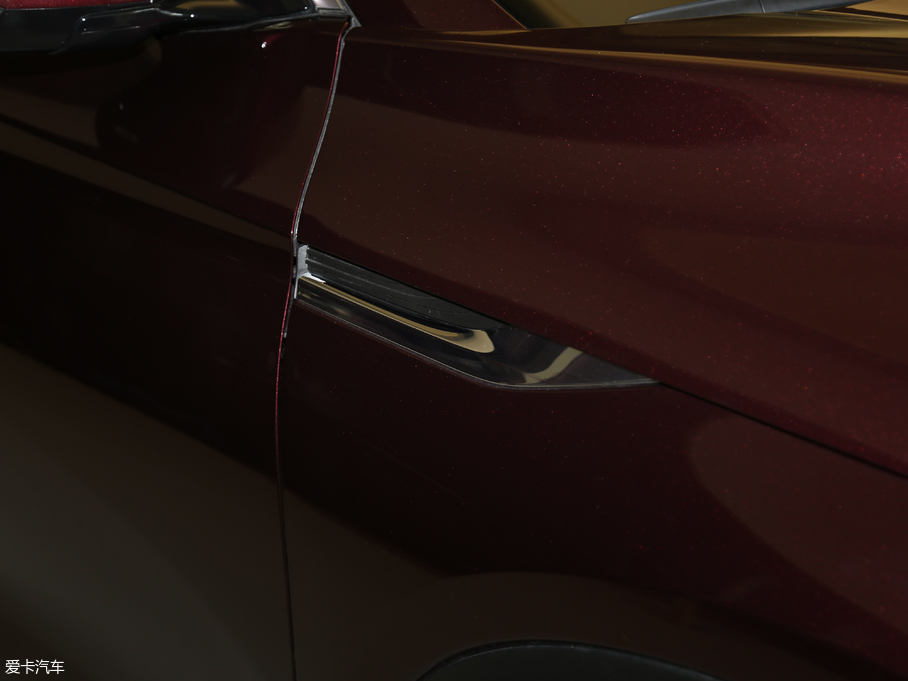 2018ӢQX50 2.0T ݼӢ