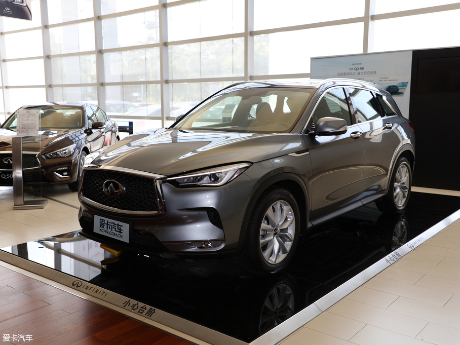 2018ӢQX50 2.0T ݼӢ