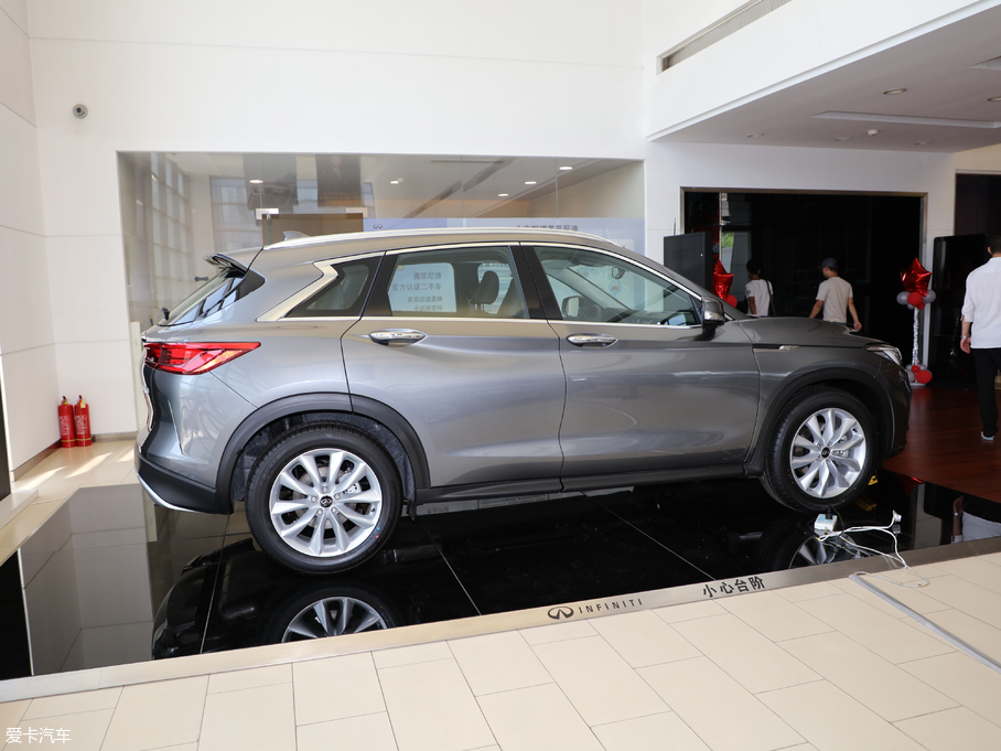 2018ӢQX50 2.0T (q)ݼӢ