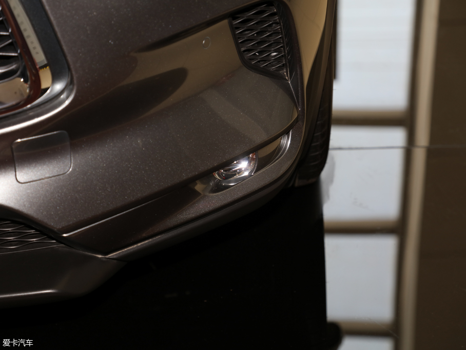 2018ӢQX50 2.0T ݼӢ