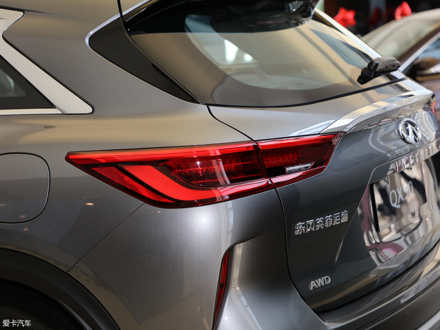 2018ӢQX50 2.0T ݼӢ