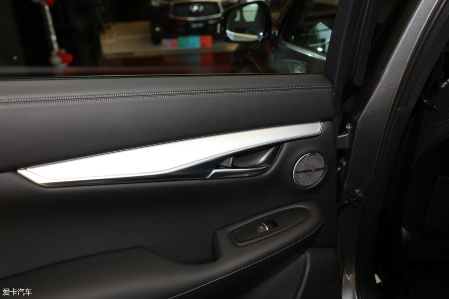 2018ӢQX50 2.0T (q)ݼӢ