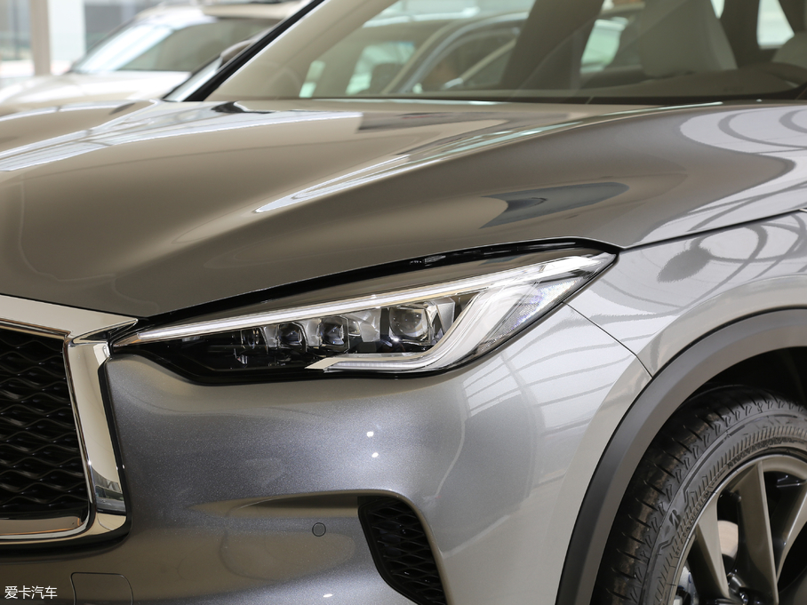 2018ӢQX50 2.0T (q)Ş