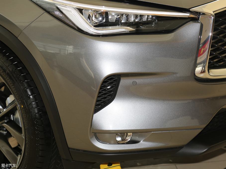 2018ӢQX50 2.0T (q)Ş