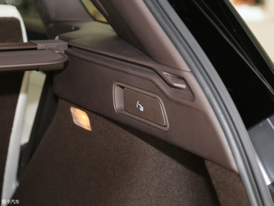 2018ӢQX50 2.0T (q)Ş