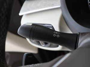 20182.0T (q)A п؅^(q)