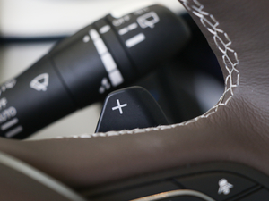 20182.0T (q)A п؅^(q)