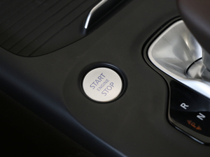 20182.0T (q)A п؅^(q)