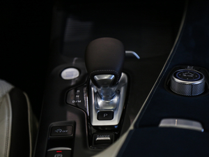 20182.0T (q)A п؅^(q)