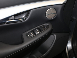 20182.0T ݼӢ {܇ƅ^	