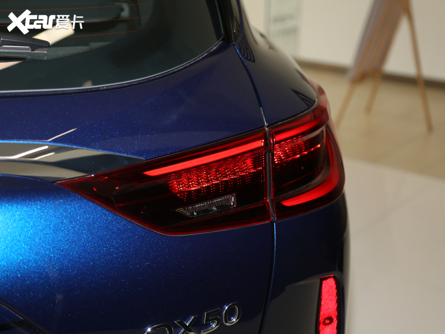 2020ӢQX50 2.0T (q)I(lng)