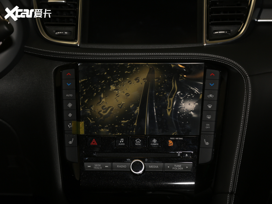 2020ӢQX50 2.0T (q)A