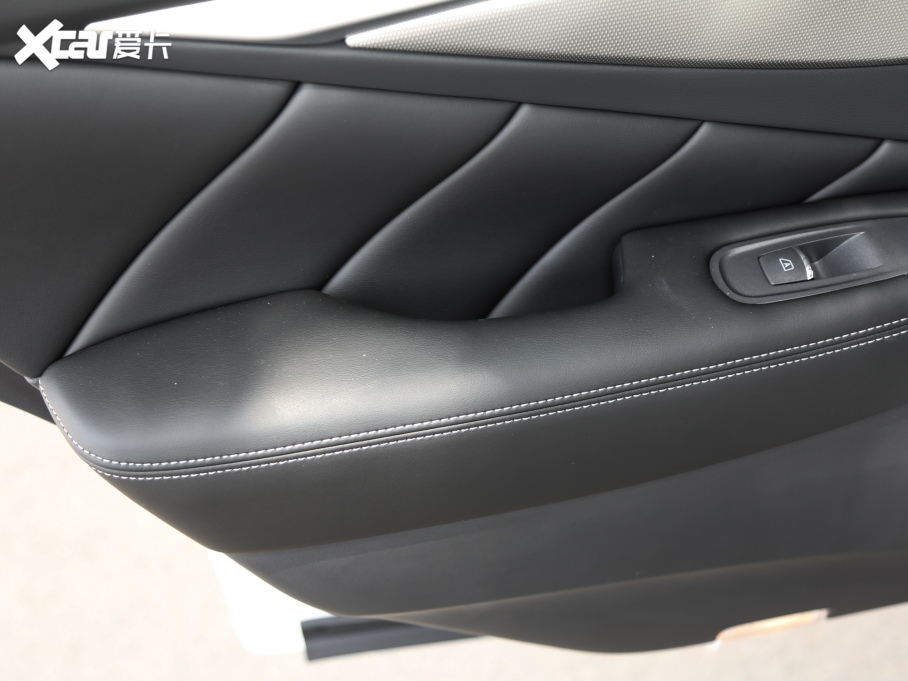 2021��Ӣ�����Q50L 2.0T ������