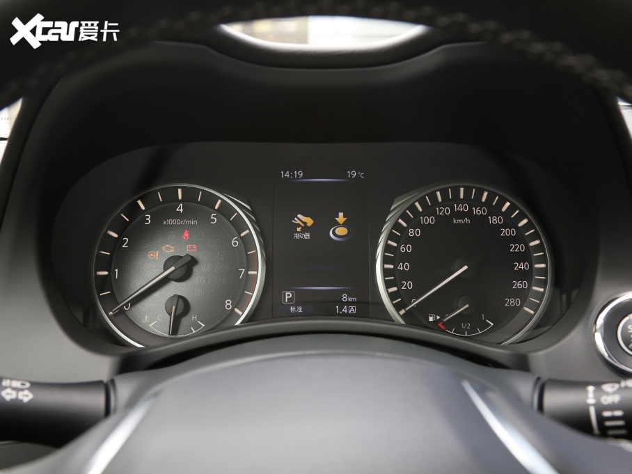 2021ӢQ50L 2.0T M\Ӱ