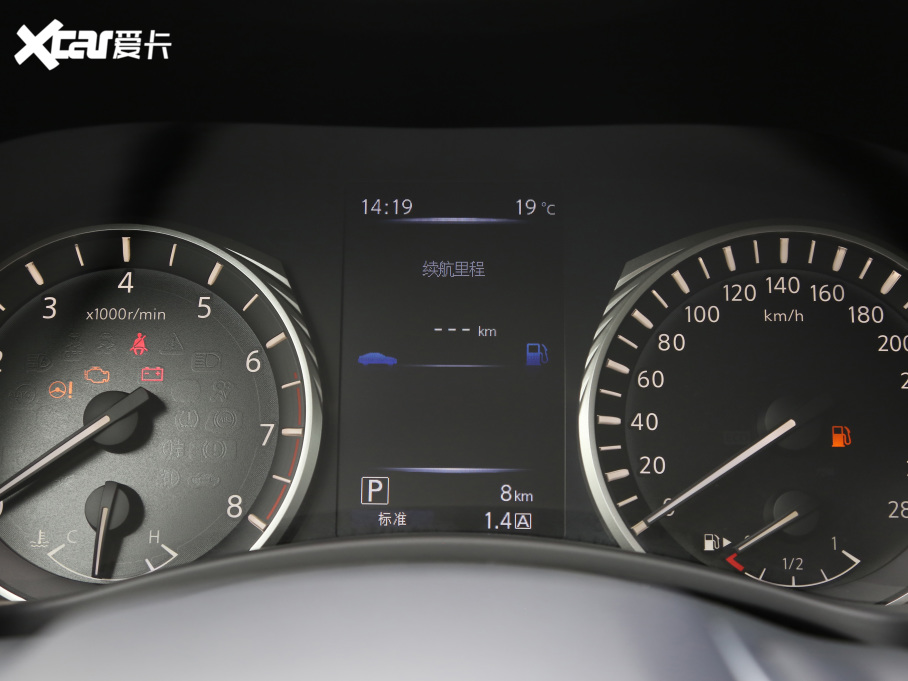 2021��Ӣ�����Q50L 2.0T �M���\�Ӱ�