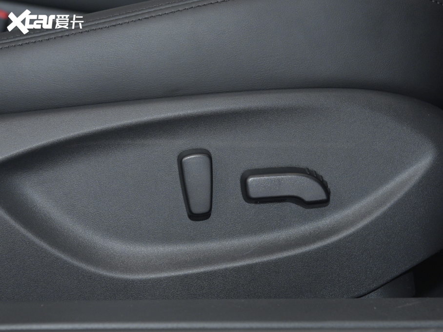 2021��Ӣ�����Q50L 2.0T ���m��