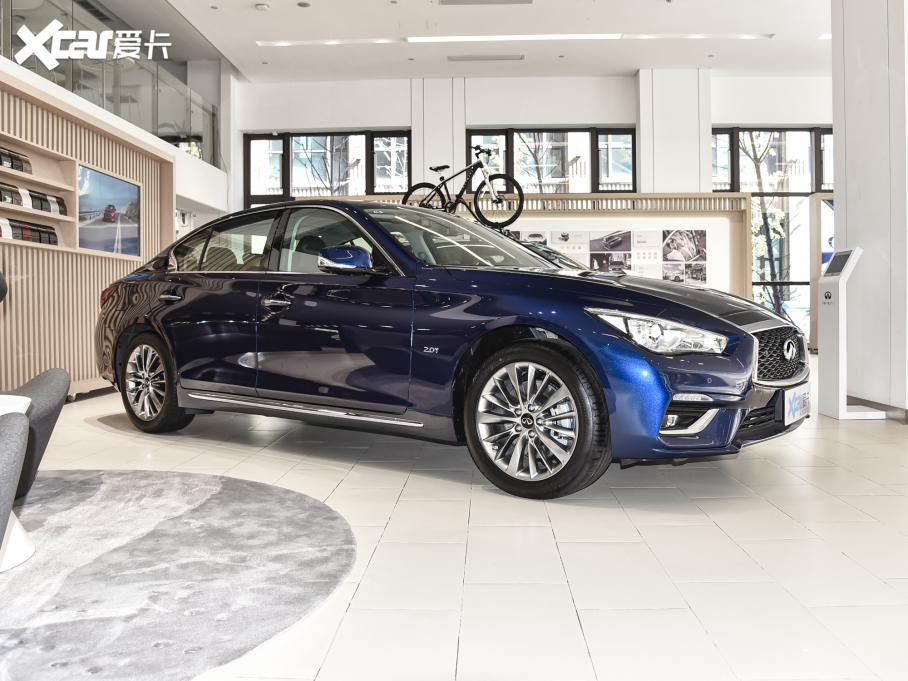 2021��Ӣ�����Q50L 2.0T �M����