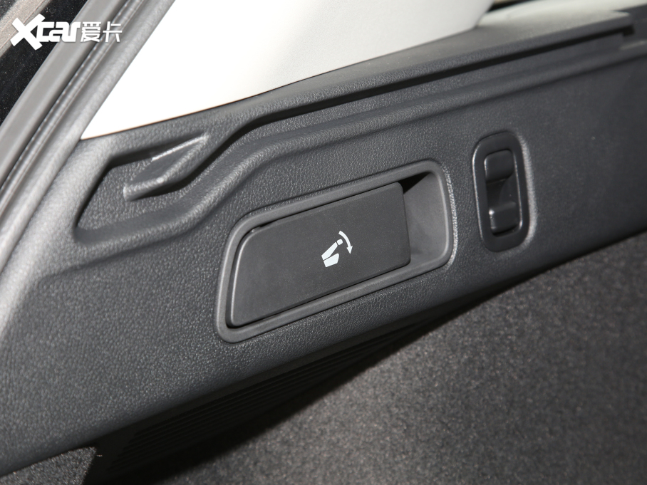 2022ӢQX50 2.0T (q)I(lng)