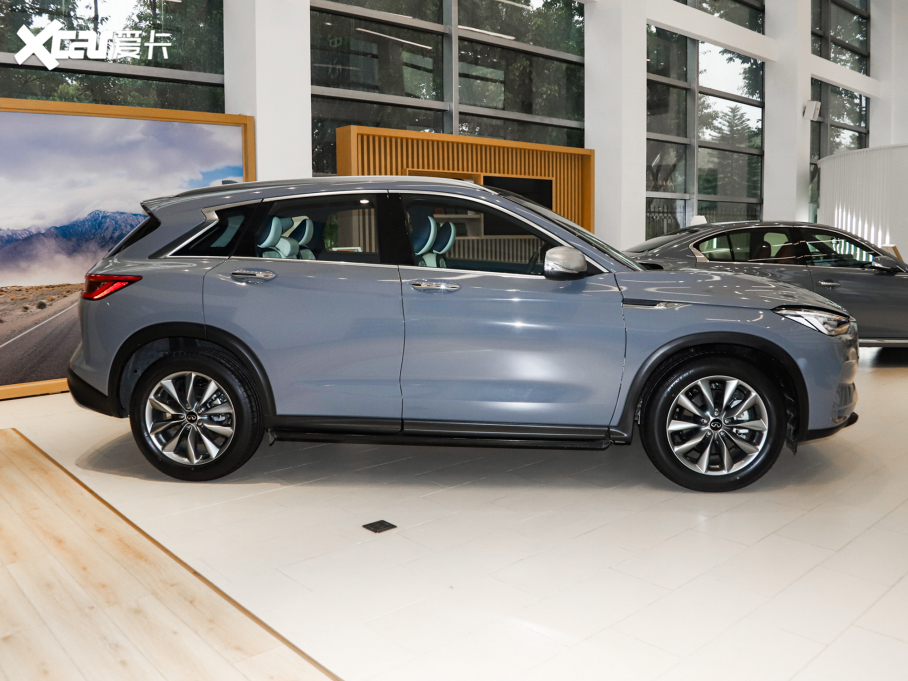 2022ӢQX50 2.0T WAVE