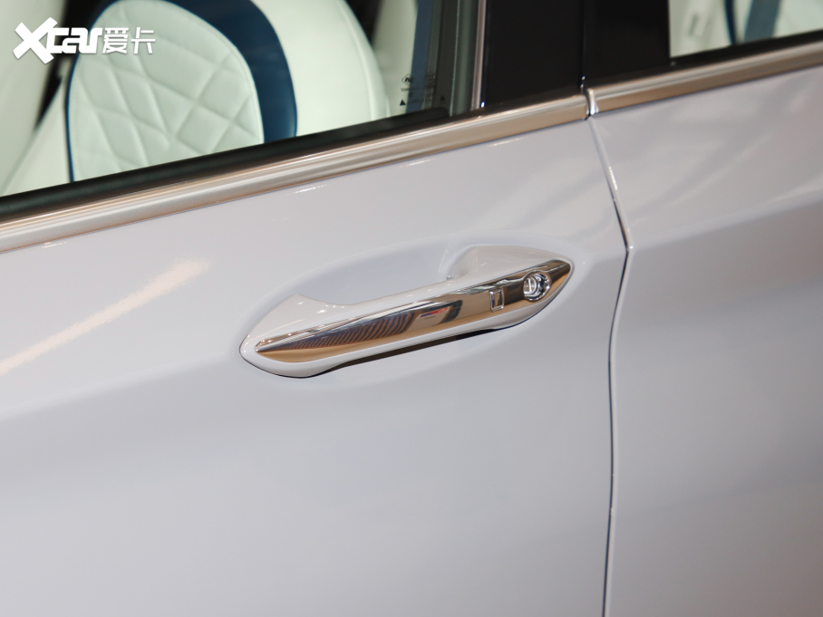 2022ӢQX50 2.0T WAVE