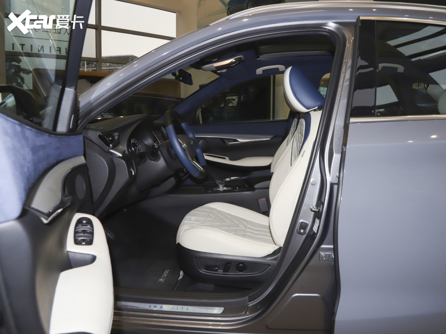 2022ӢQX50 2.0T WAVE